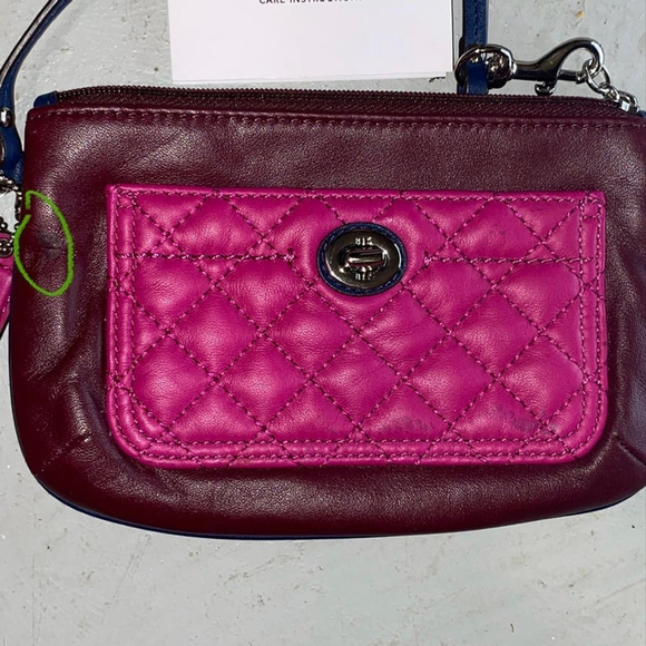 COACH quilted park wristlet, NWT F50097 burgundy multi leather - Picture 1 of 7